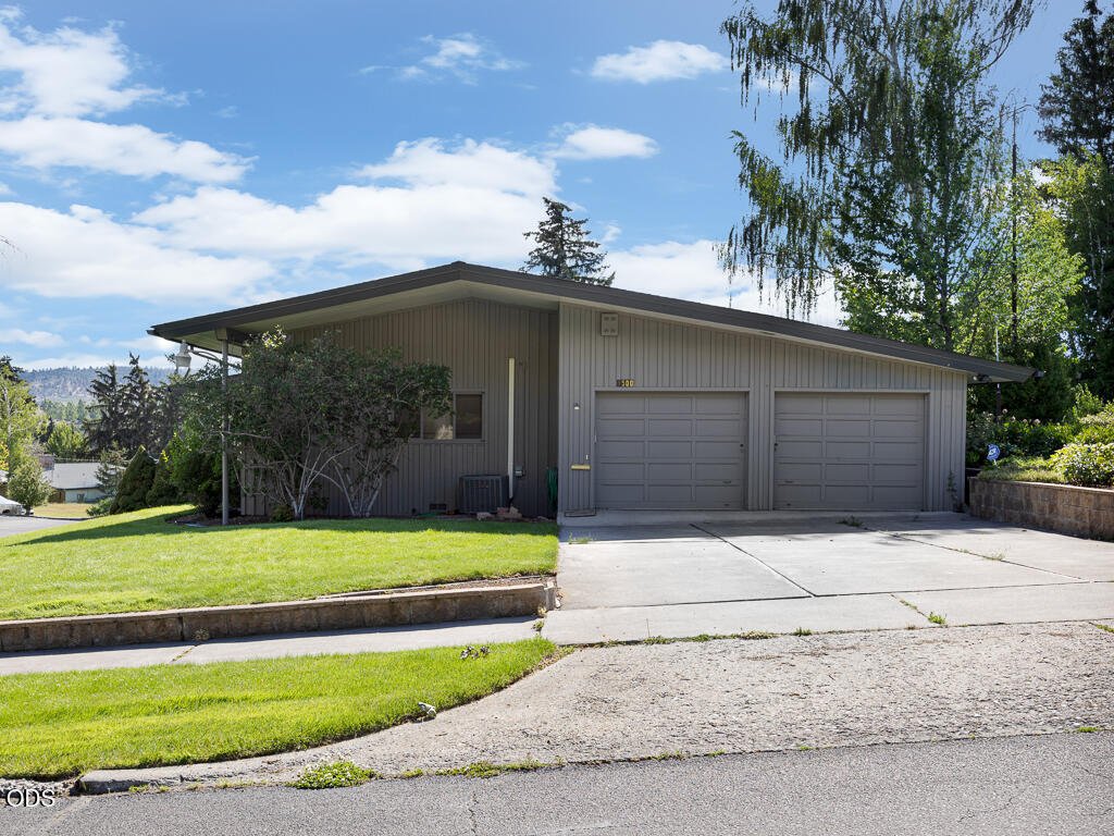 House in Klamath Falls, Oregon, United States 4 - 18354734