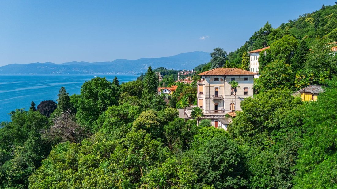 Villa in Ghiffa, Piedmont, Italy 4 - 18356382