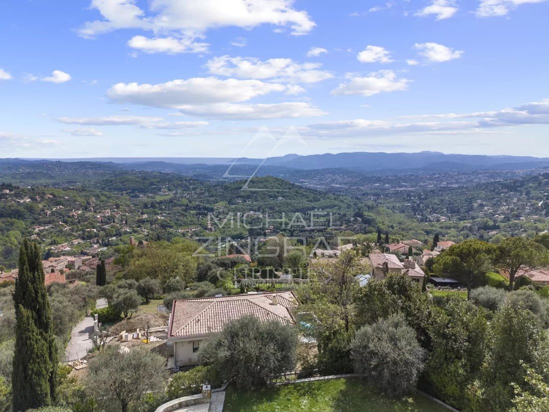 Villa in Châteauneuf-Grasse, Provence-Alpes-Côte d'Azur, France 3 - 15551944