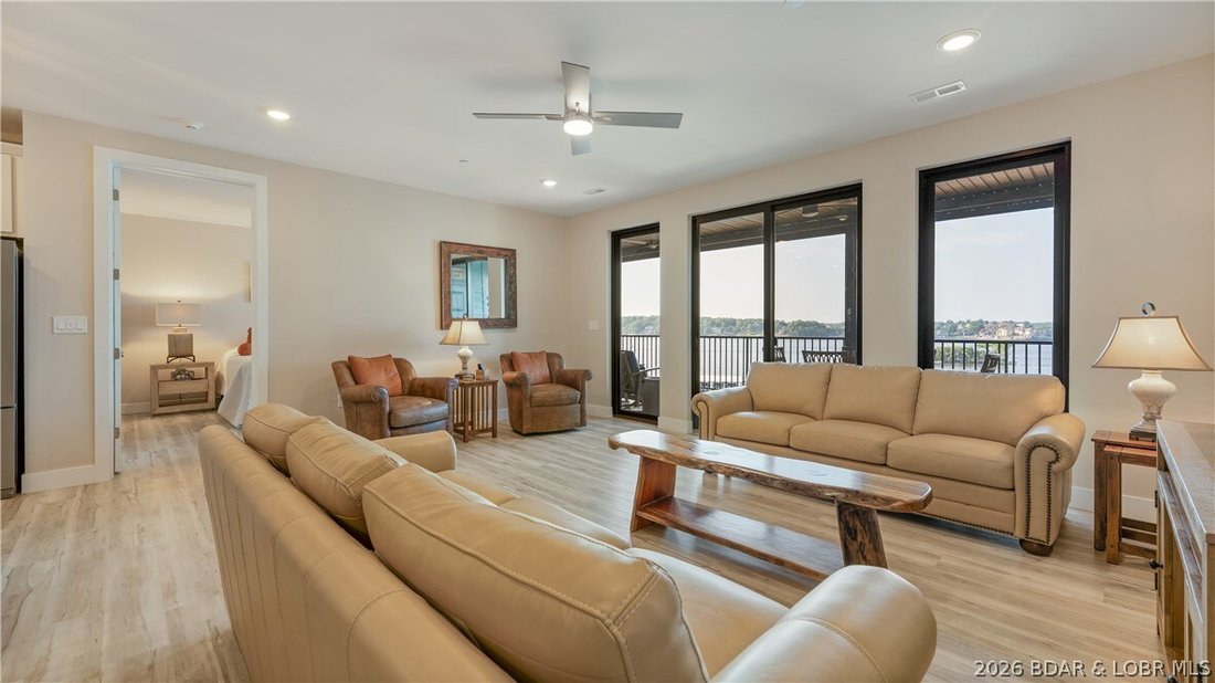 Condo in Lake Ozark, Missouri, United States 3 - 18350852