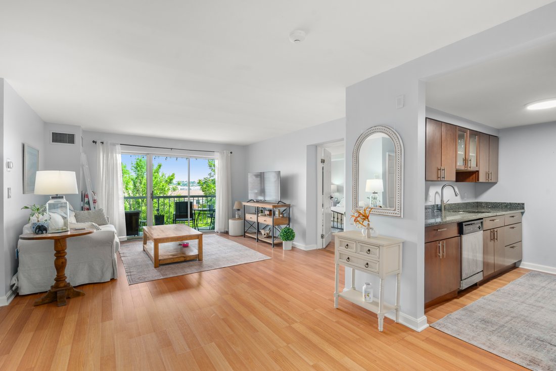 Condo in Chelsea, Massachusetts, United States 2 - 18356738