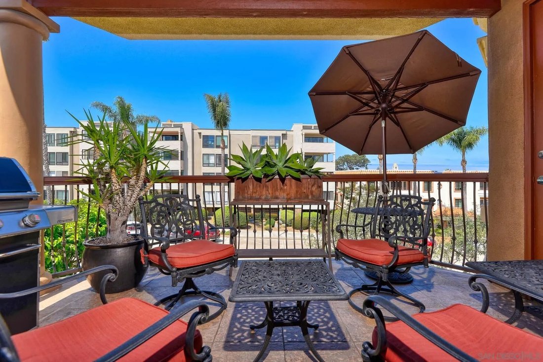 Condo in San Diego, California, United States 5 - 18354782