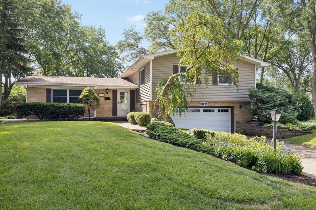House in Lisle, Illinois, United States 1 - 18354721
