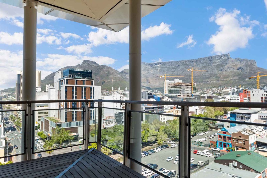 Apartment in City Centre, Cape Town, South Africa 3 - 18350748