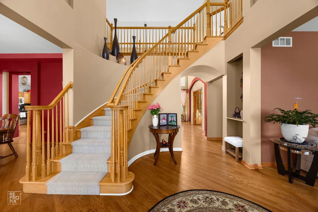 House in Bolingbrook, Illinois, United States 3 - 18354656