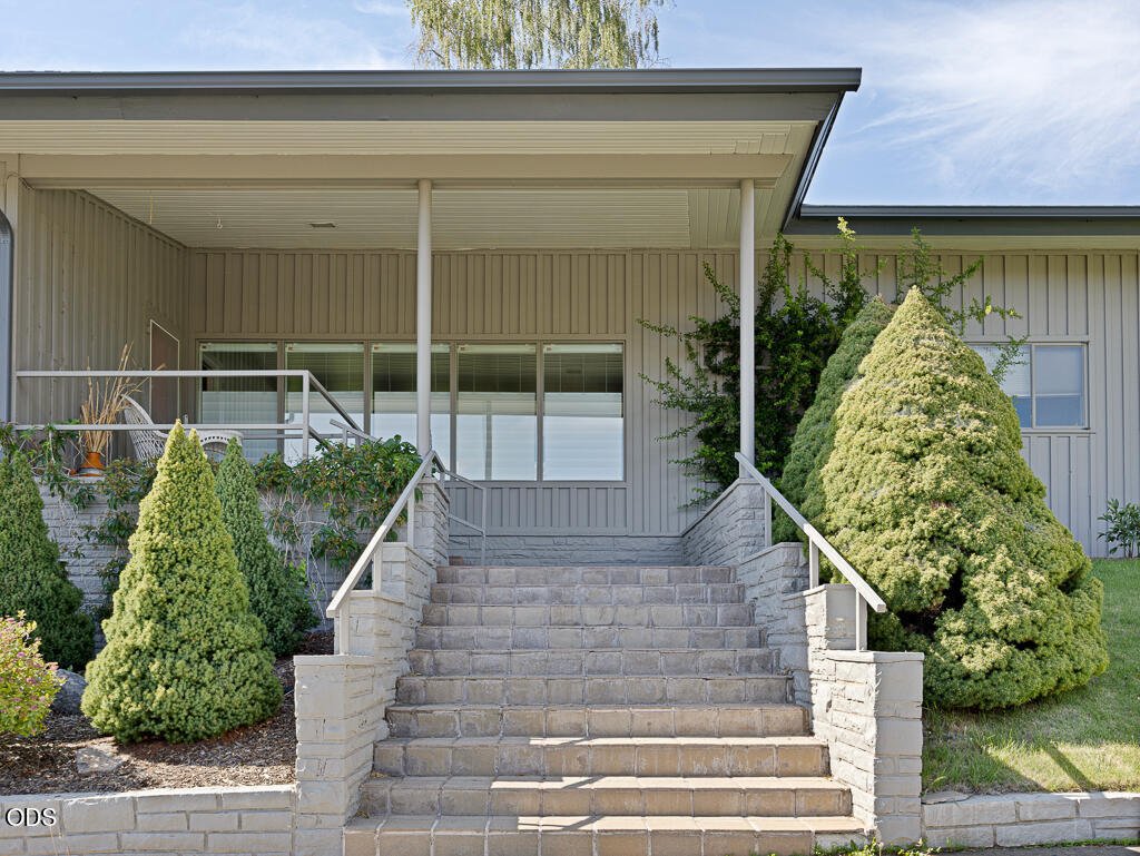 House in Klamath Falls, Oregon, United States 2 - 18354734