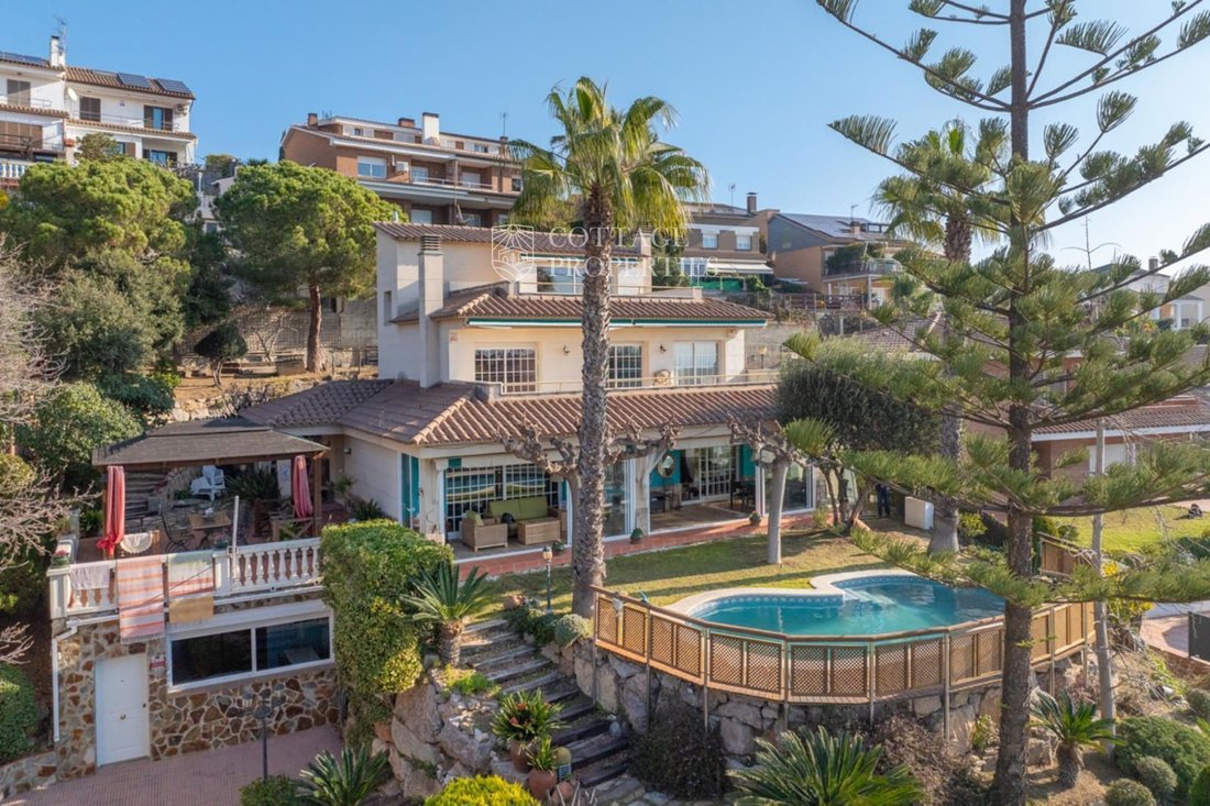 Villa in Teia, Catalonia, Spain 1 - 18352993
