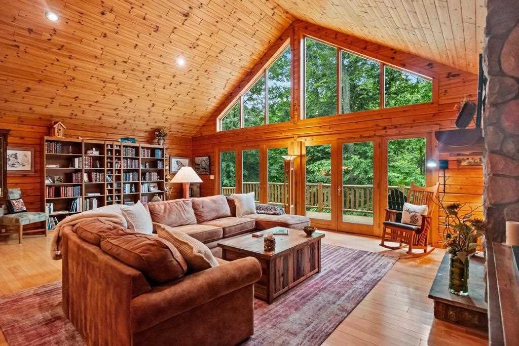 House in Petoskey, Michigan, United States 5 - 18353696