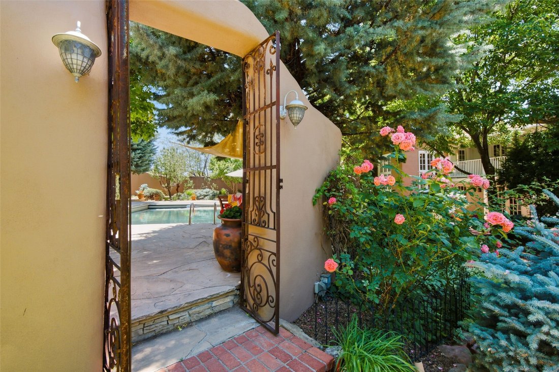 House in Santa Fe, New Mexico, United States 3 - 18353075