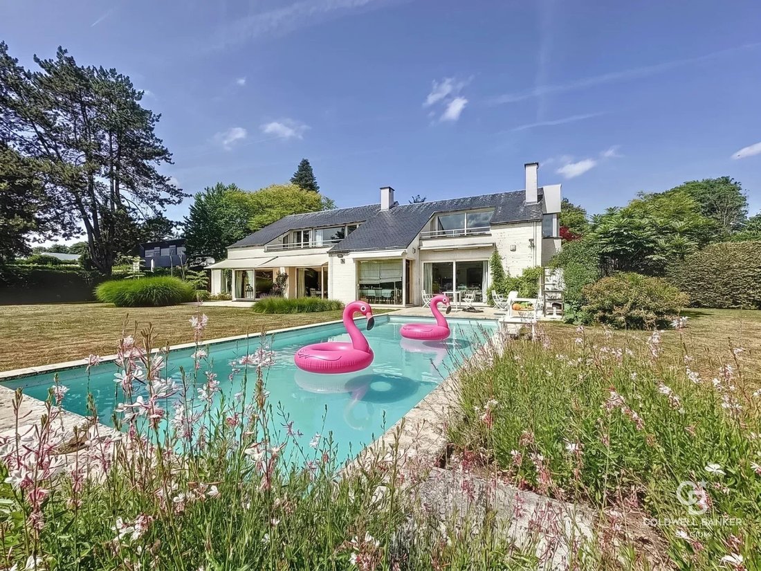 Villa in Sint-Genesius-Rode, Flanders, Belgium 1 - 18352668