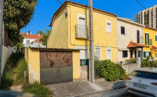 House in Ajuda, Lisbon, Portugal 1