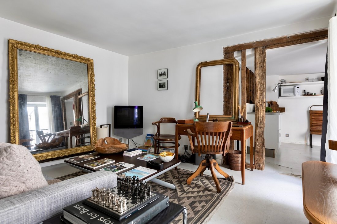 Apartment in Montorgueil-Saint Denis, Paris 2e Arrondissement, Paris 1 - 18356559