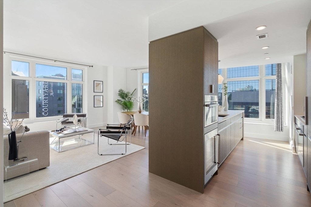 Condo in Boston, Massachusetts, United States 3 - 16557415