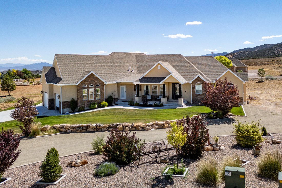House in Parowan, Utah, United States 2 - 18353686