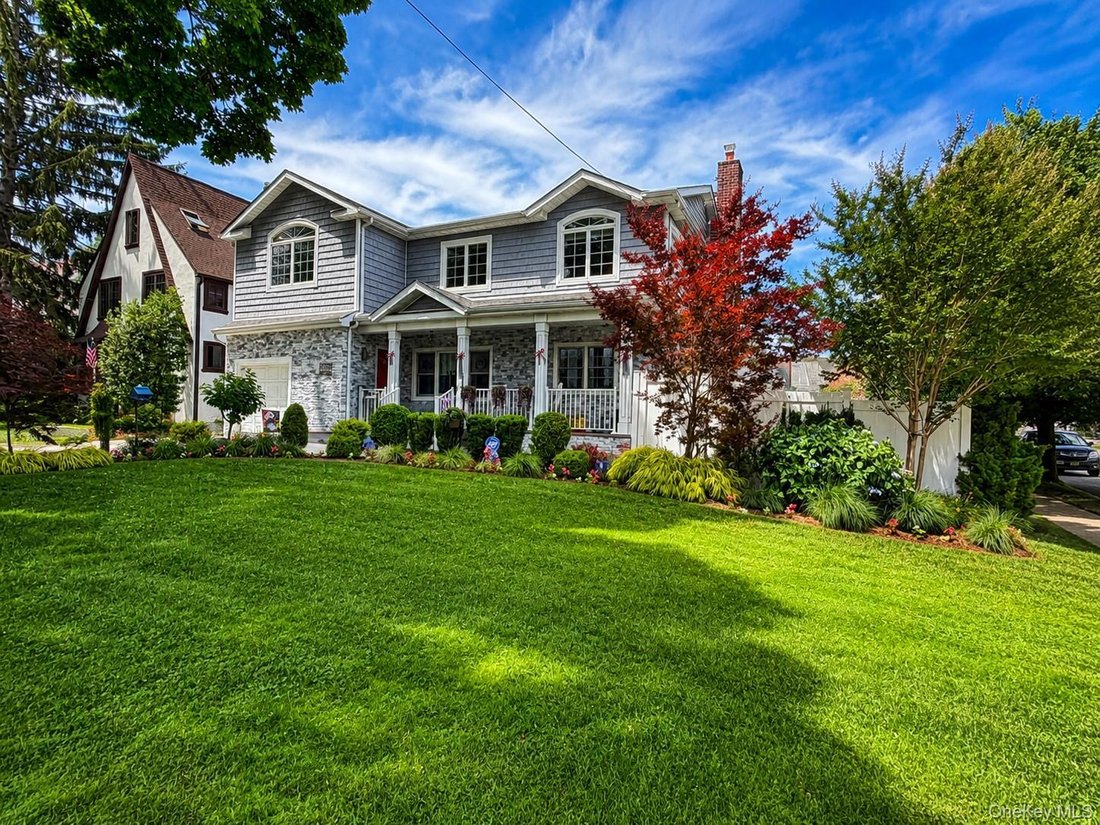 House in New York, New York, United States 1 - 18354911