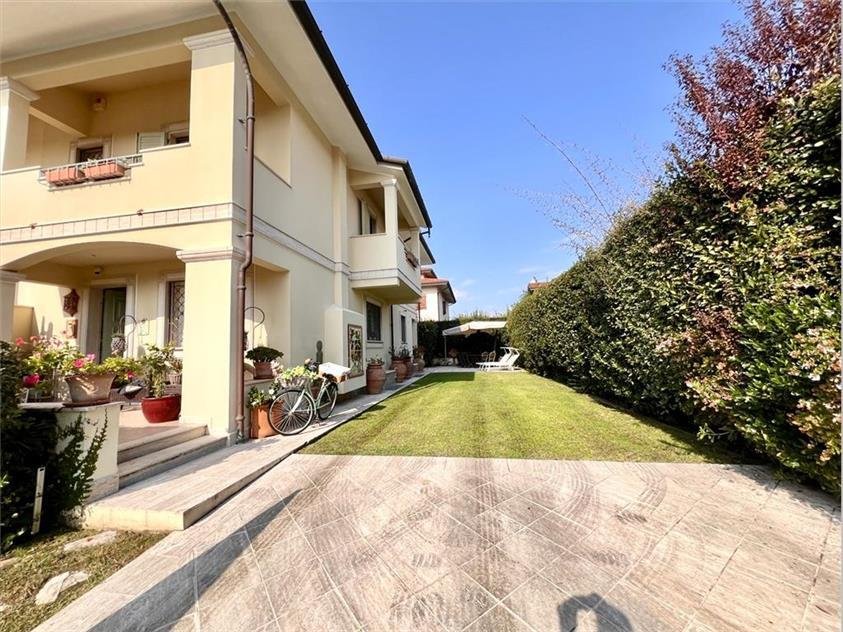 Villa in Center, Forte dei Marmi, Tuscany 3 - 18350965