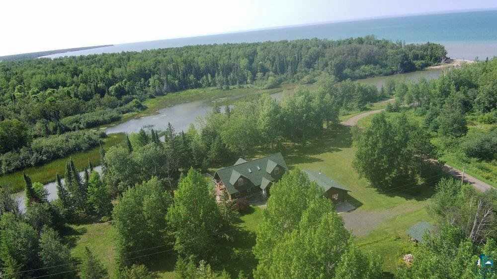 House in Port Wing, Wisconsin, United States 3 - 18353885