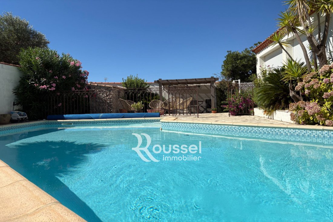 Villa in Poussan, Occitania, France 1 - 17888818