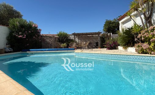 Villa in Poussan, Occitania, France 1