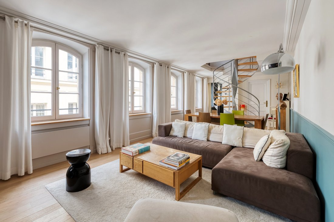 Apartment in Elysées-Madeleine, Paris 8e Arrondissement, Paris 5 - 16549067