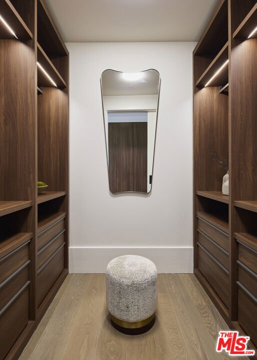 Condo in Los Angeles, California, United States 5 - 18354980