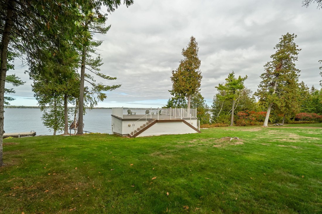 House in Kawartha Lakes, Ontario, Canada 4 - 18355446