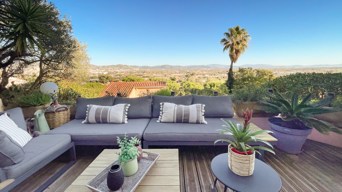 Villa in Hyeres, Provence-Alpes-Côte d'Azur, France 3 - 18354281