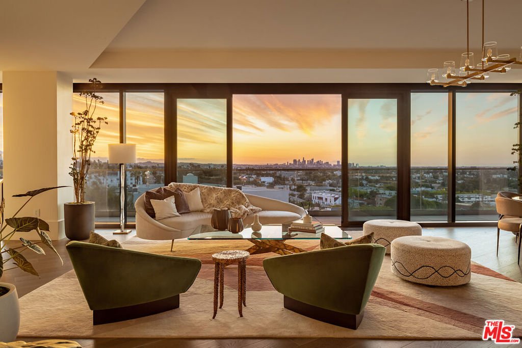 Condo in Los Angeles, California, United States 2 - 18354980