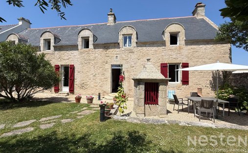 House in Ouest, Quiberon, France 1