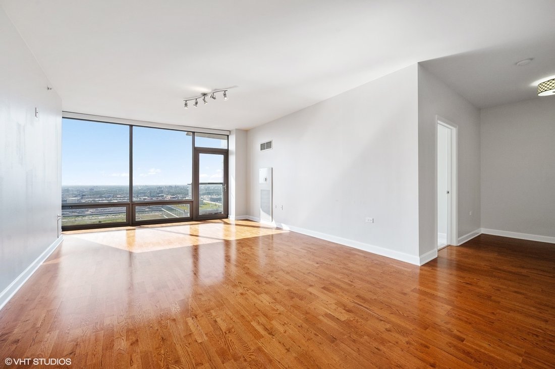 Condo in Chicago, Illinois, United States 2 - 18354718