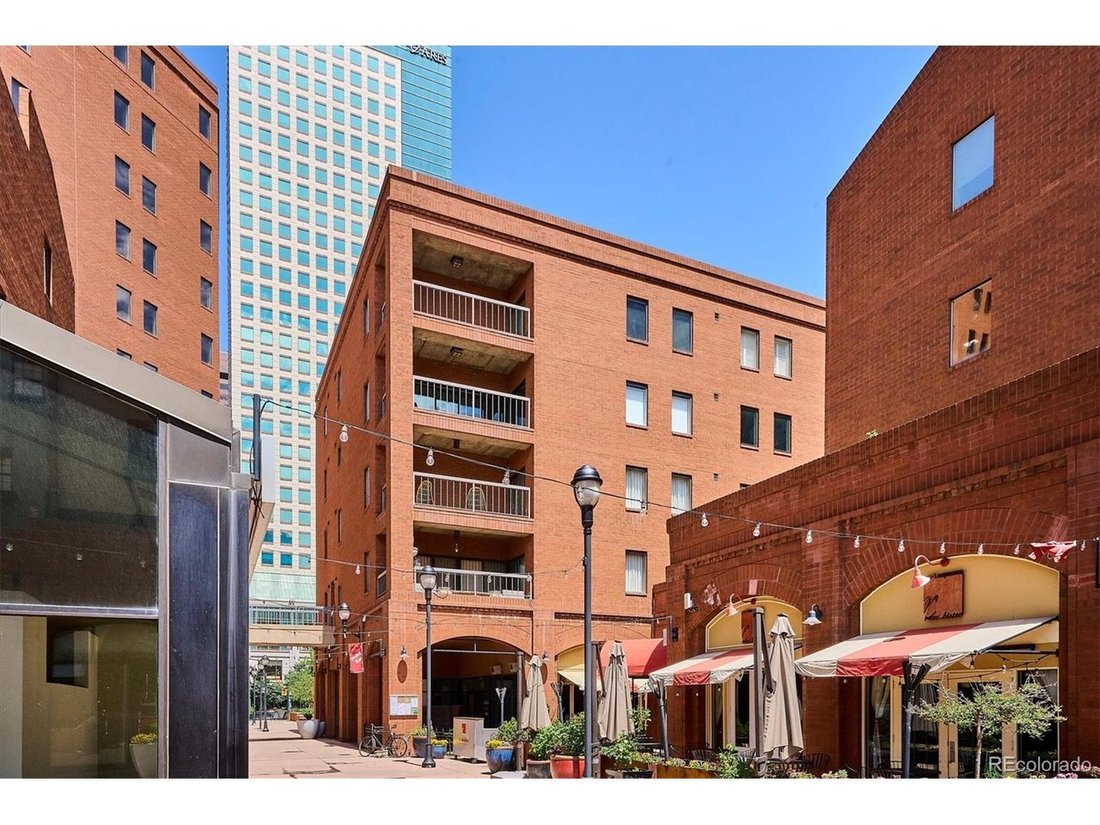 Condo in Denver, Colorado, United States 4 - 18353992
