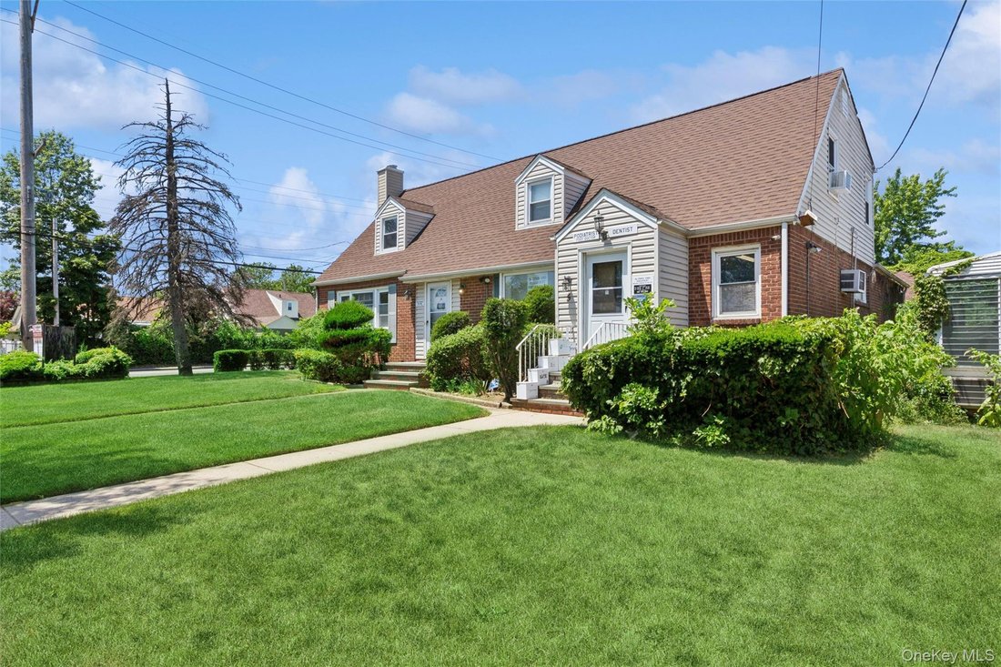 House in Valley Stream, New York, United States 3 - 18355511