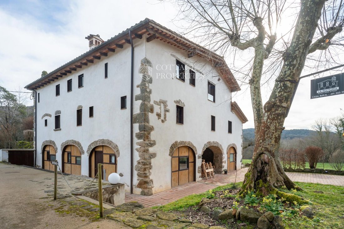 Country House in Olot, Catalonia, Spain 2 - 18352930