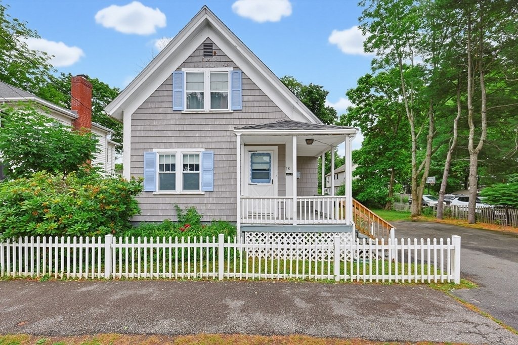 Wayland, Massachusetts, United States 1 - 18350765
