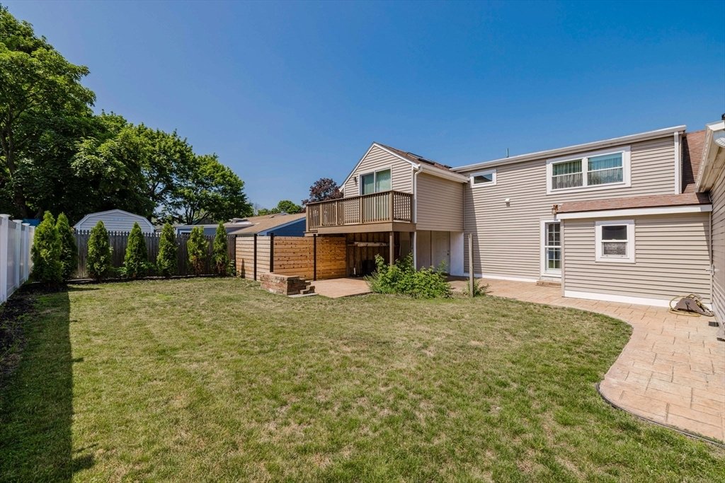 House in Somerset, Massachusetts, United States 5 - 18353725
