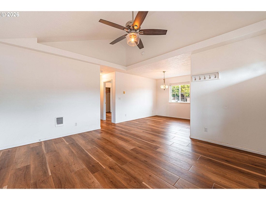 House in Springfield, Oregon, United States 5 - 18353276