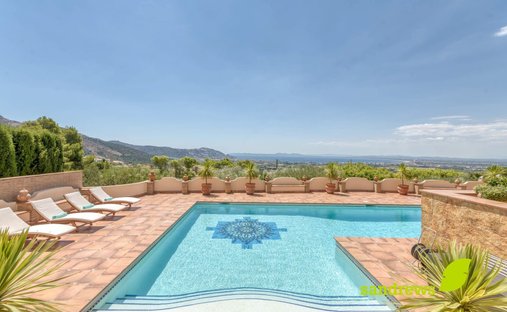 Villa in Roses, Catalonia, Spain 1