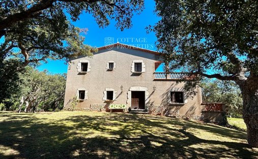 Country House in Darnius, Catalonia, Spain 1