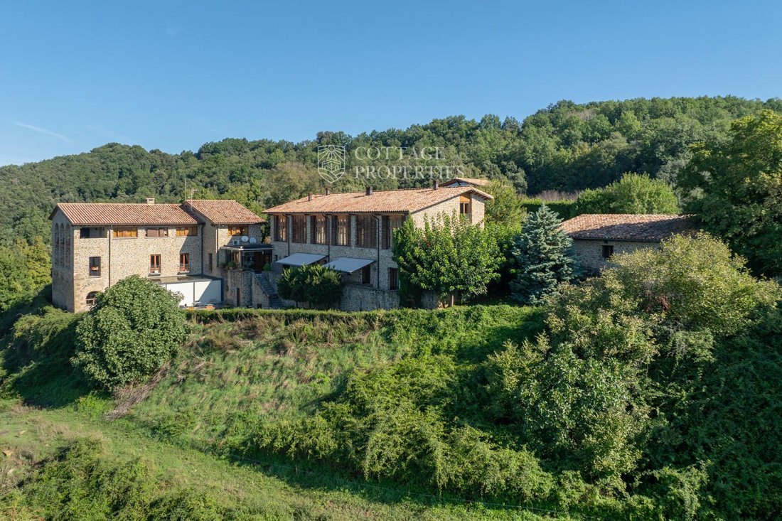 Finca a la Vall d'en Bas, Catalogna, Spagna 3 - 18352179