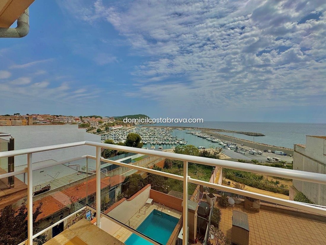Penthouse in Palamos, Catalonia, Spain 2 - 18351472
