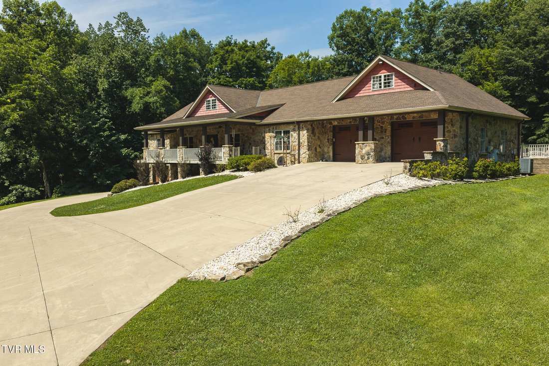 Casa a Bristol, Tennessee, Stati Uniti 1 - 18354020