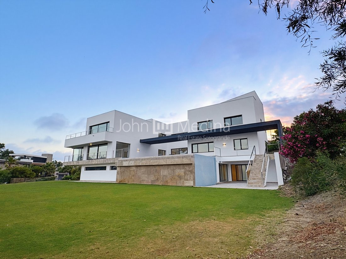 Villa in Sotogrande, San Roque, Andalusia 5 - 18351091
