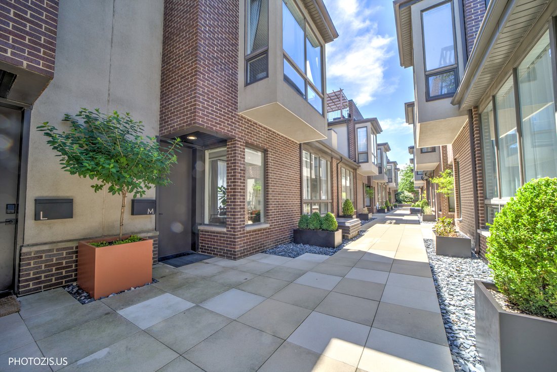 Condo in Chicago, Illinois, United States 1 - 18354650