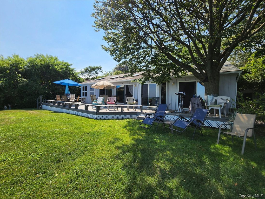 House in Sound Beach, New York, United States 2 - 18355538