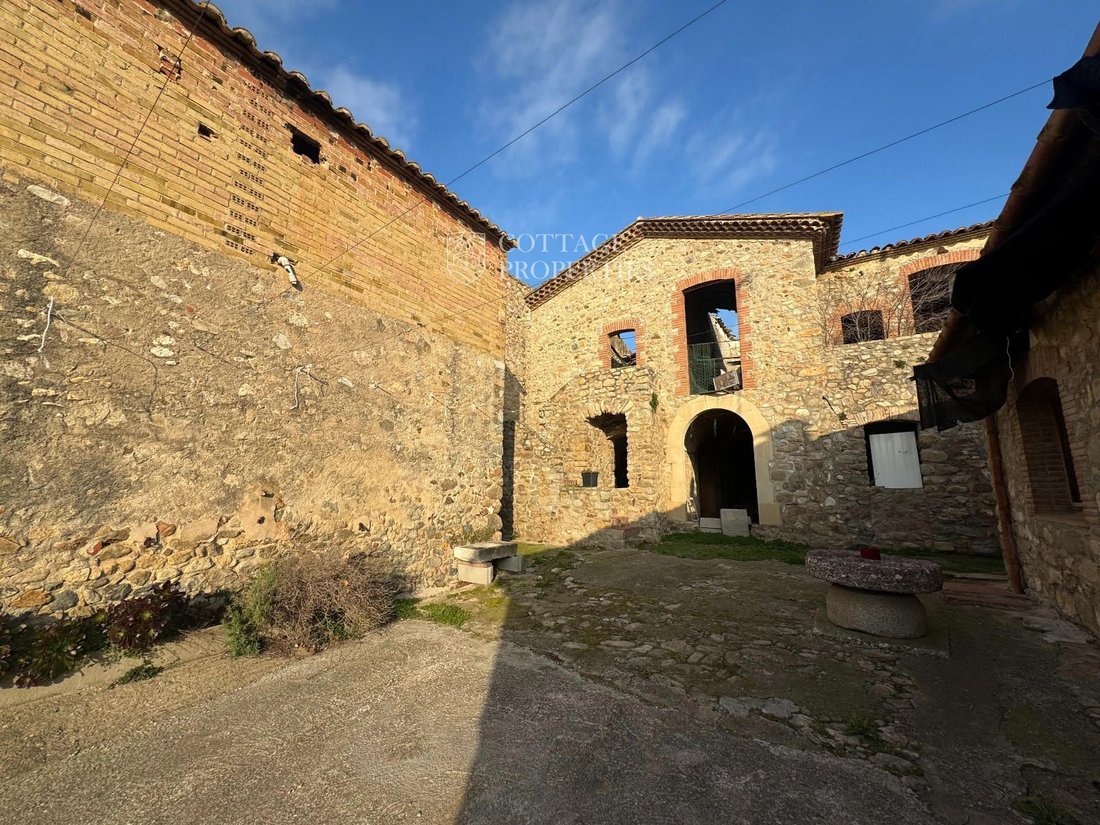Finca in Darnius, Catalonia, Spain 3 - 18352623