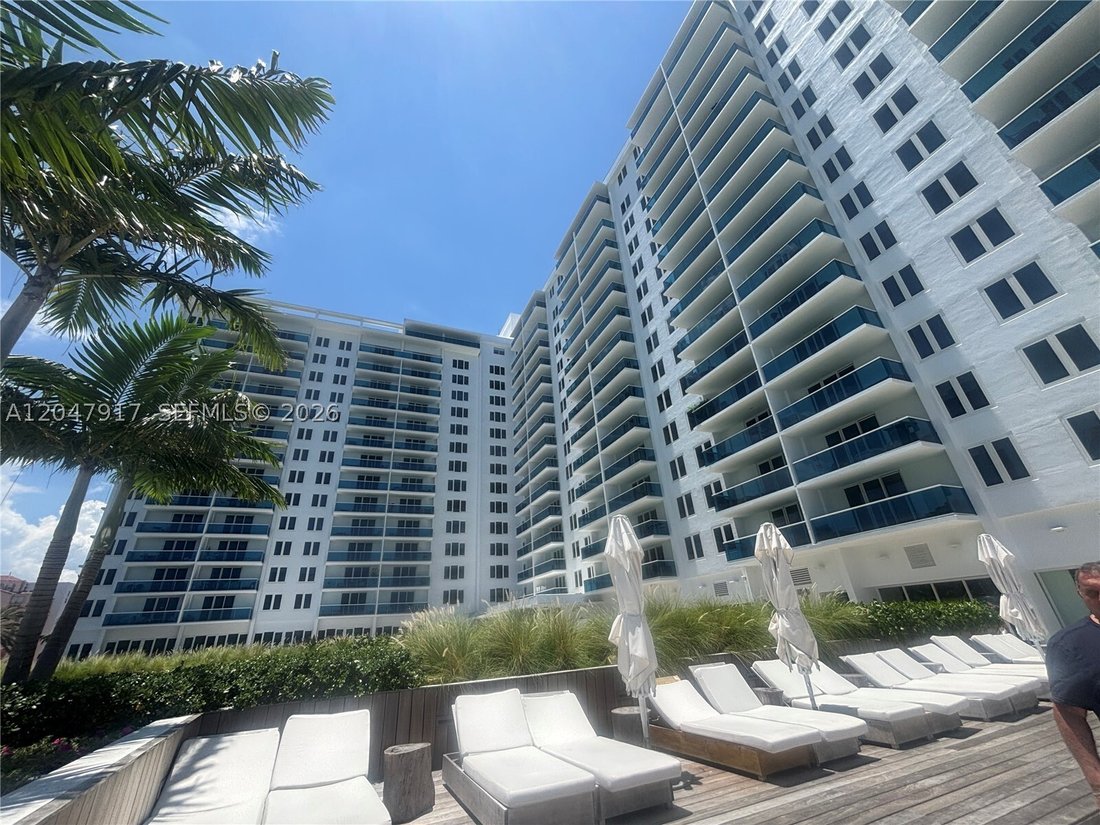 Condo in Miami Beach, Florida, United States 1 - 18354346