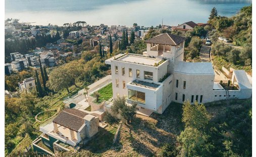 Villa in Gornja Lastva, Kotor Municipality, Montenegro 1