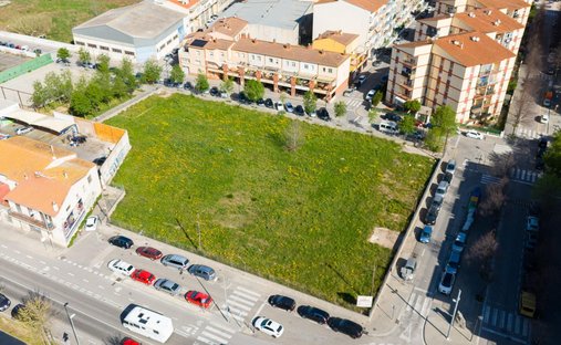 Land in Figueres, Katalonien, Spanien 1