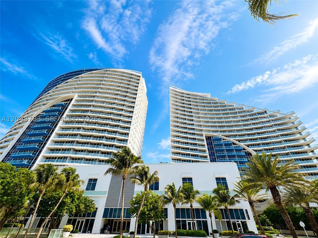 Fort Lauderdale, Florida, United States 2 - 18354291