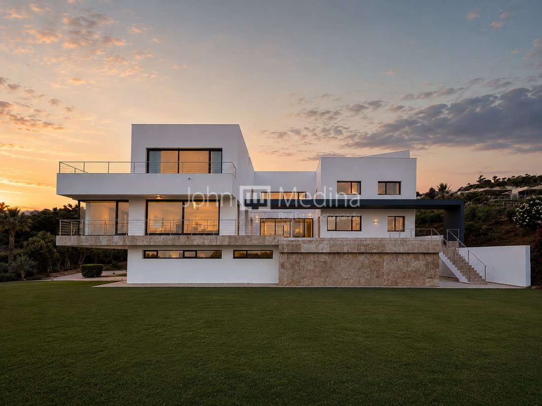 Villa in Sotogrande, San Roque, Andalusia 1 - 18351091